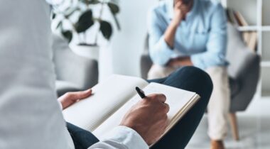 what-makes-someone-a-mental-health-expert-1440x810